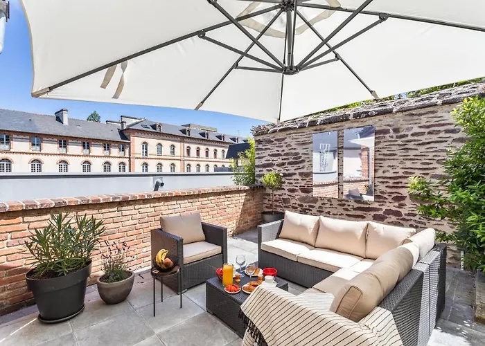 Maison Sévigné - Le calme du Thabor et la proximité du centre ville Rennes